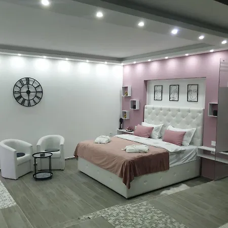 I Sobe Gromilovic 아파트